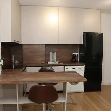 Treni Centrum ティラナ