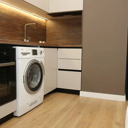 Treni Centrum Apartman *